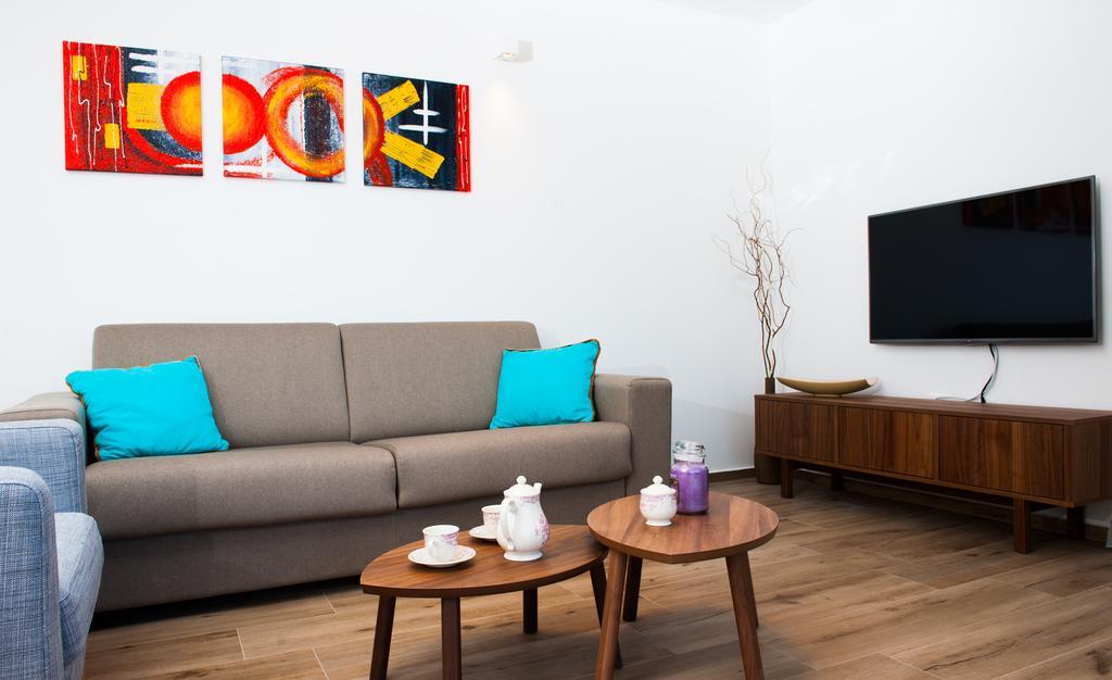 Apartments Villa Laguna With Pool Razanj Phòng bức ảnh