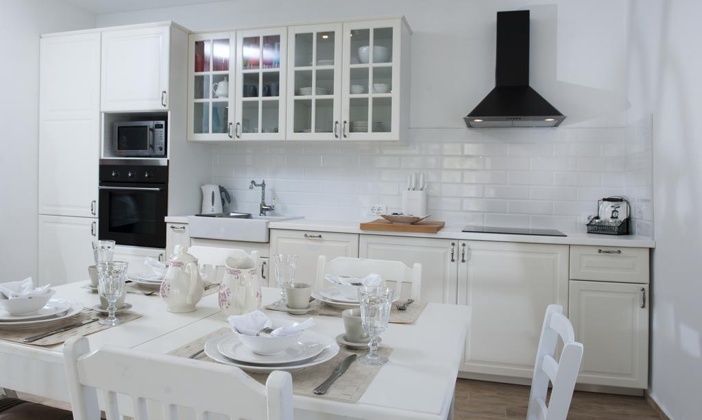Apartments Villa Laguna With Pool Razanj Phòng bức ảnh